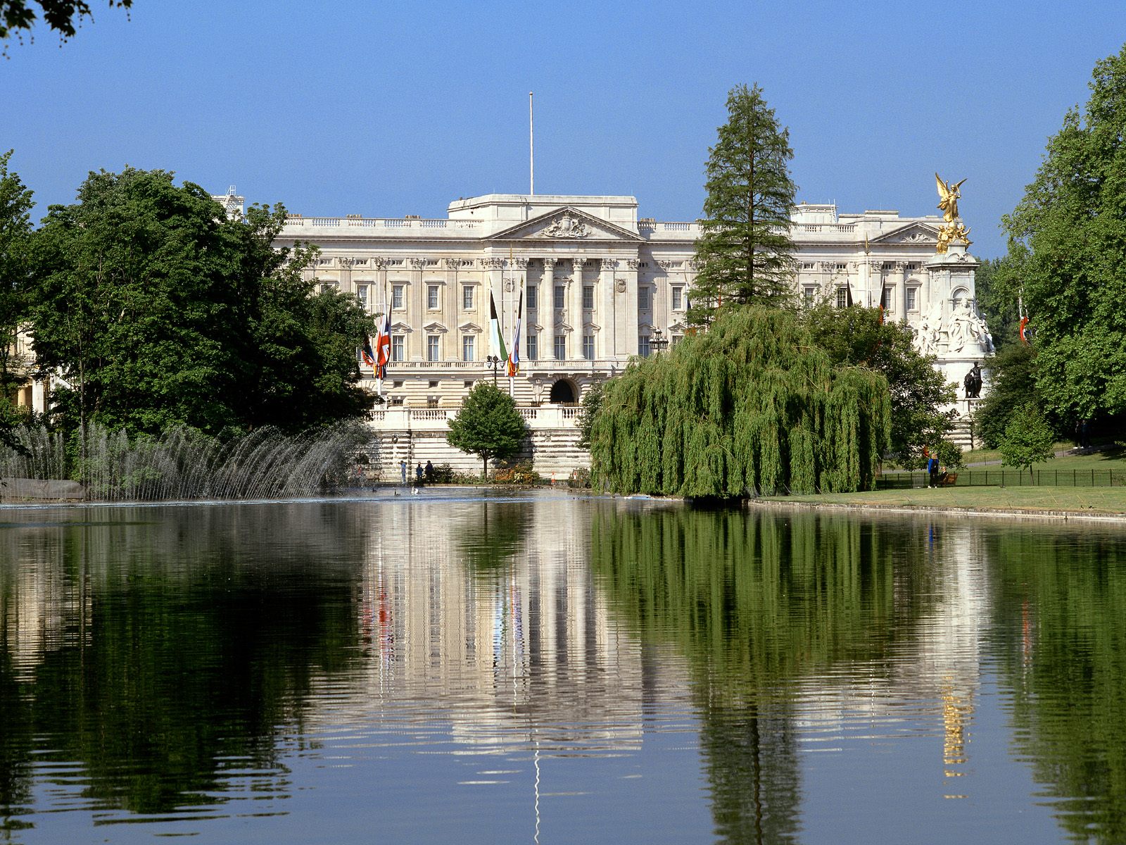 Buckingham Palace London